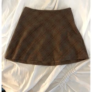 Princess Polly brown plaid mini skirt zip size 6 cute fall